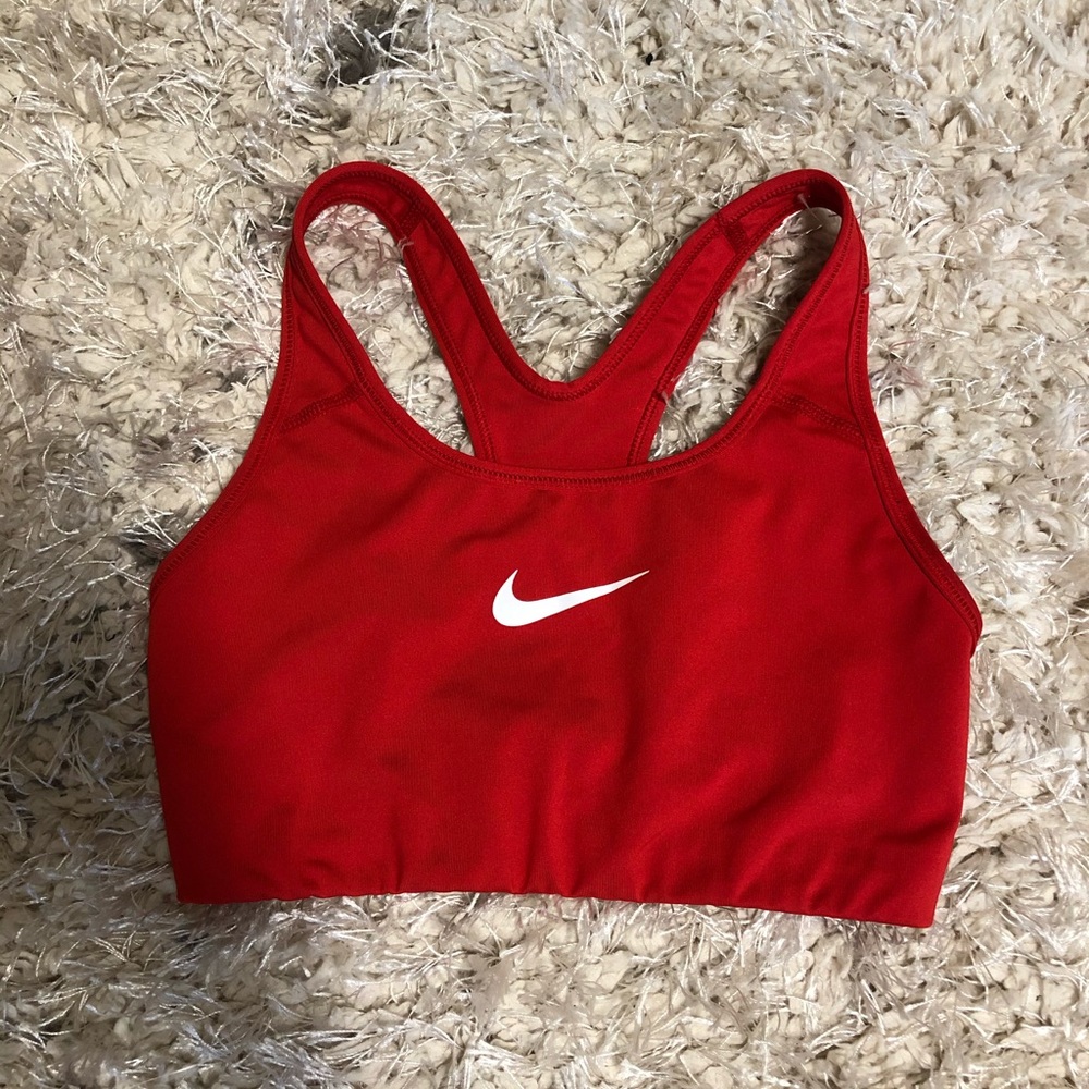 red nike sports bra